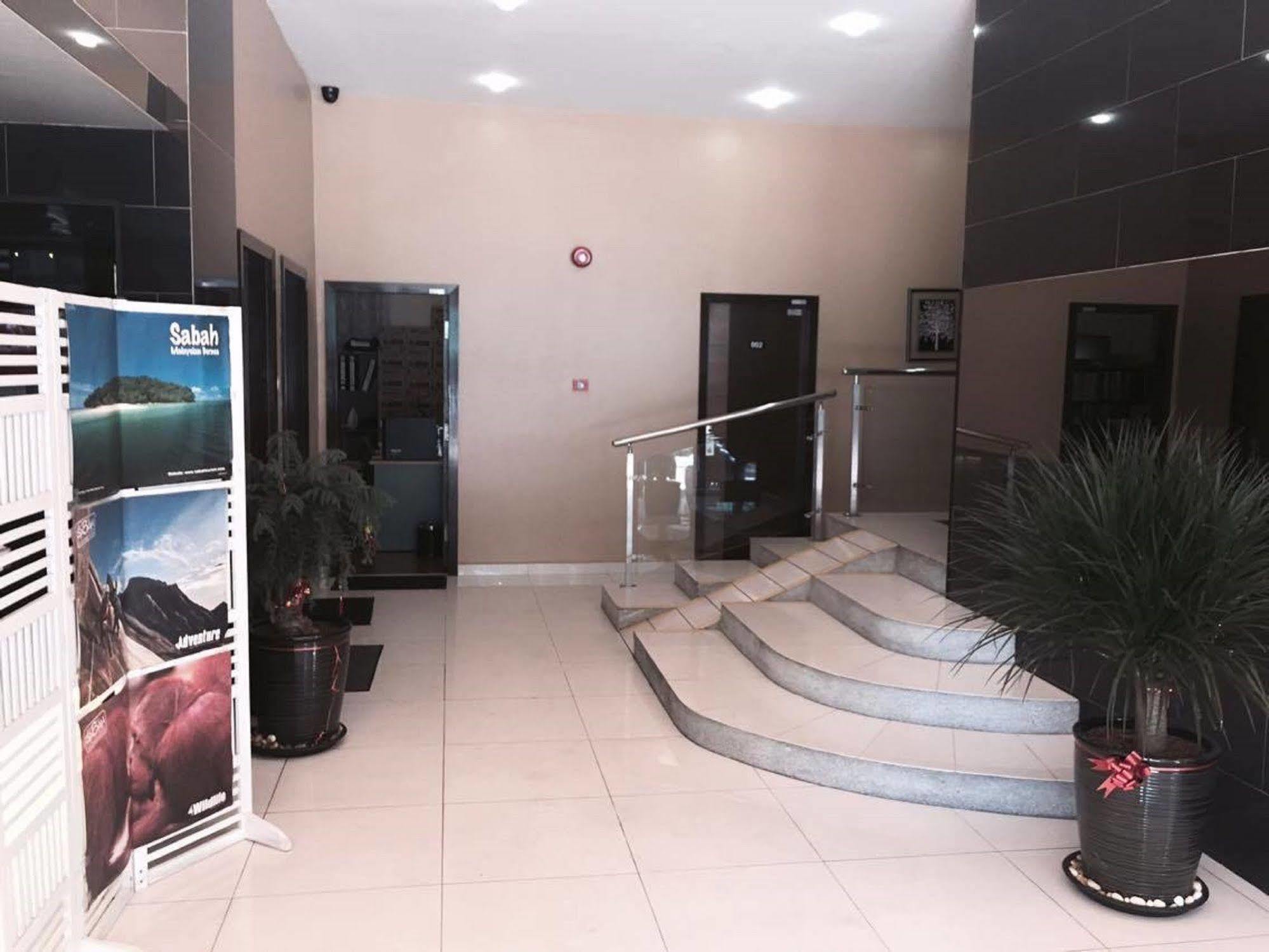 Kk Waterfront Hotel Kota Kinabalu Exterior photo